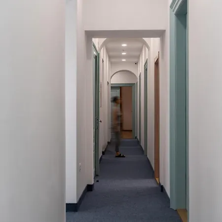 Hostel Antique *