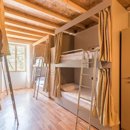 Hostel Antique Pula